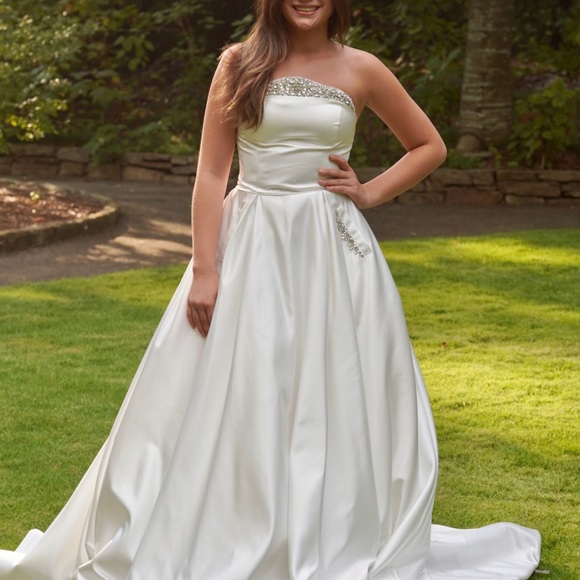 Sherri hill pageant dress strapless white - Picture 13 of 14